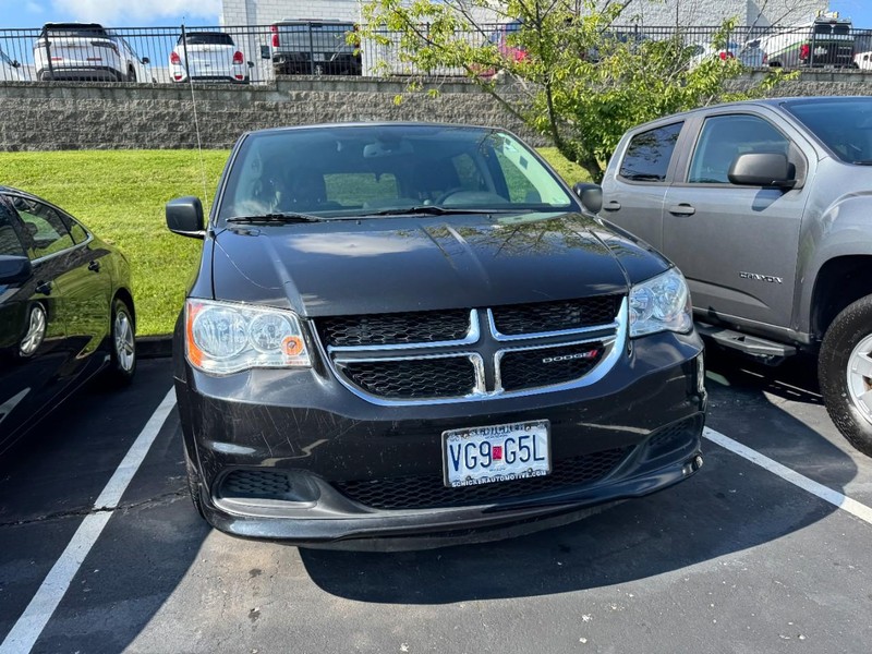Dodge Grand Caravan Vehicle Image 02