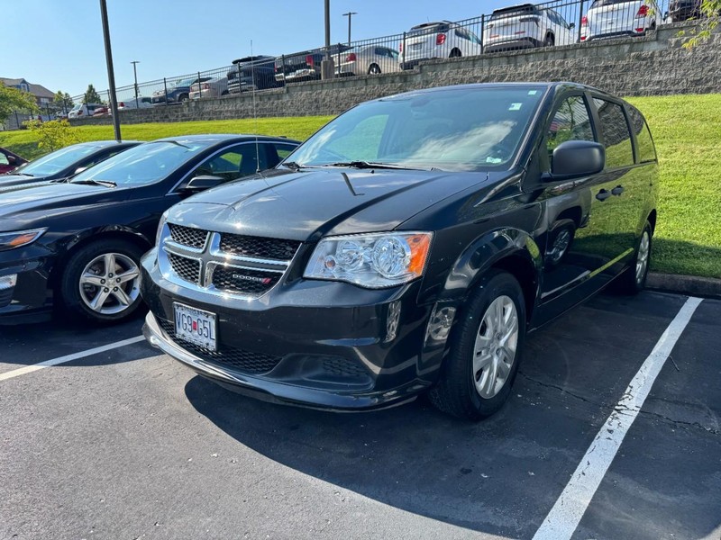 Dodge Grand Caravan Vehicle Image 04