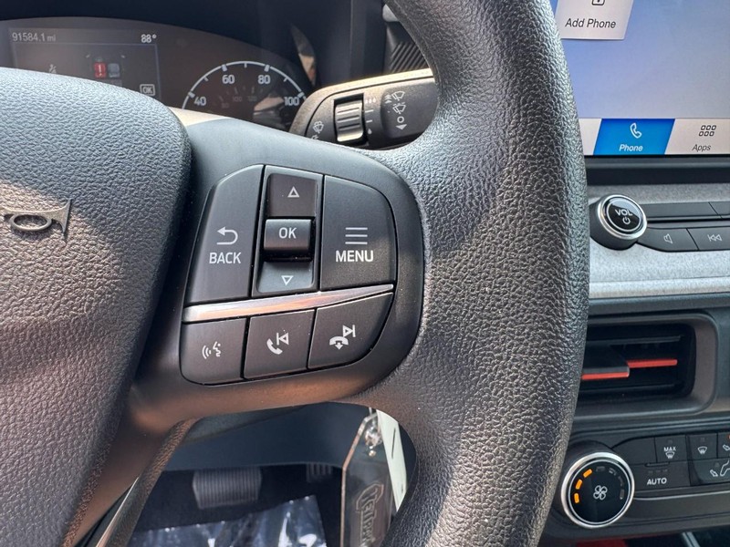 Ford Maverick Vehicle Image 18