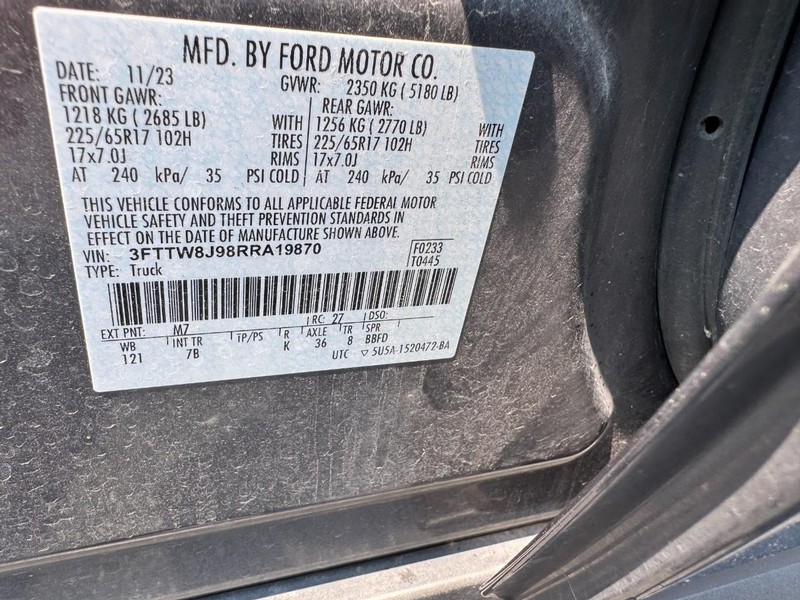 Ford Maverick Vehicle Image 24