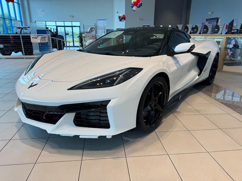 Chevrolet Corvette Vehicle Image 05