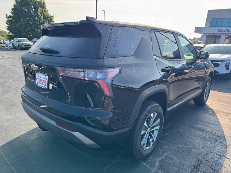Chevrolet Equinox Vehicle Image 03