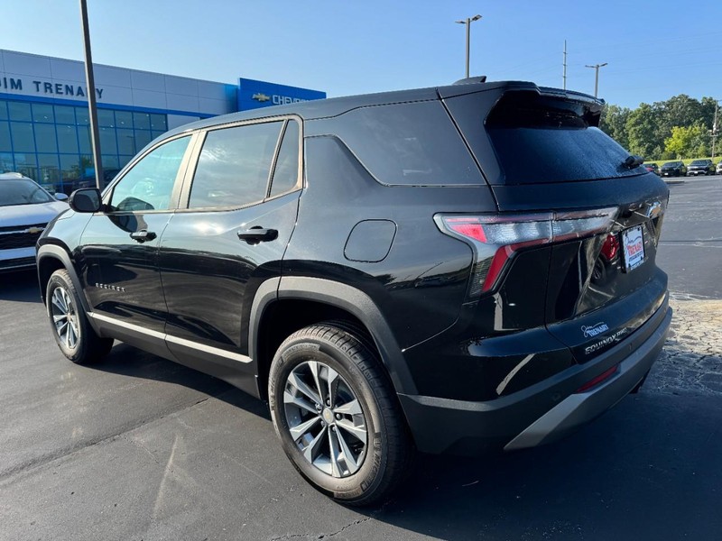 Chevrolet Equinox Vehicle Image 05