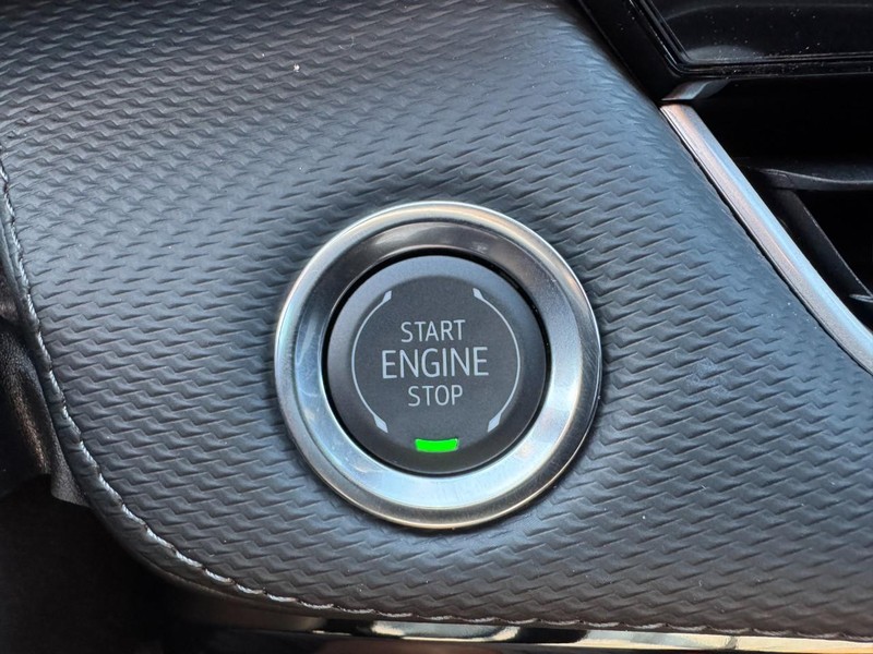 Chevrolet Equinox Vehicle Image 16
