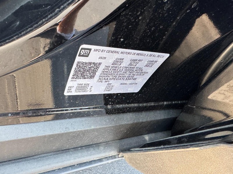 Chevrolet Equinox Vehicle Image 17