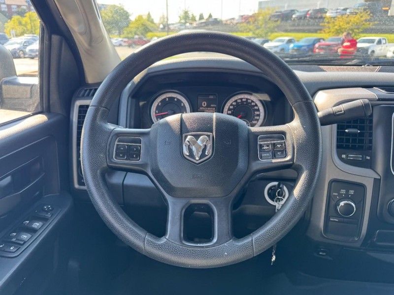 Ram 1500 Vehicle Image 11