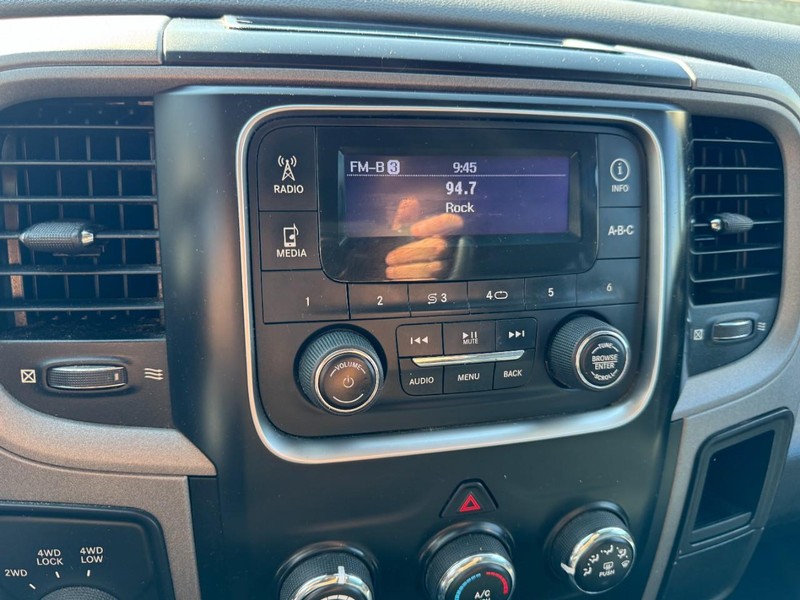 Ram 1500 Vehicle Image 17