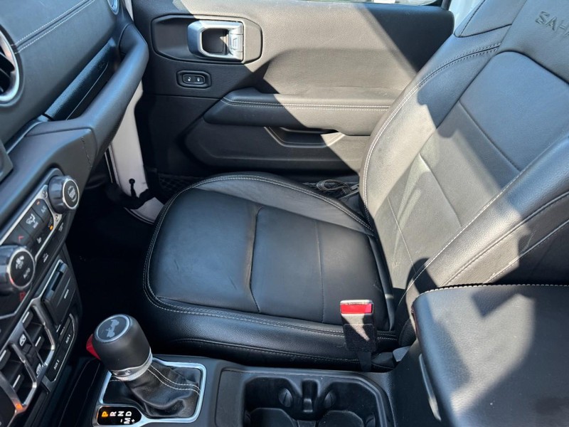 Jeep Wrangler 4xe Vehicle Image 13