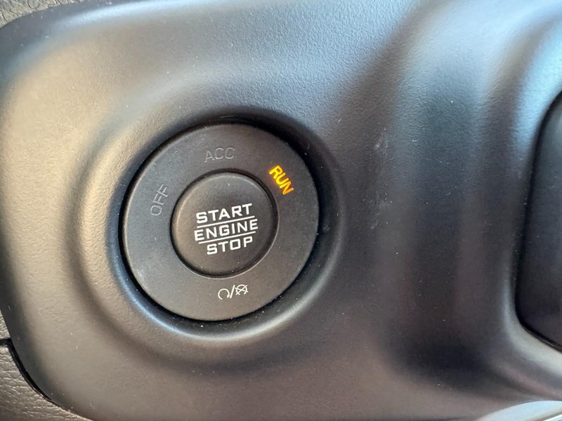 Jeep Wrangler 4xe Vehicle Image 23