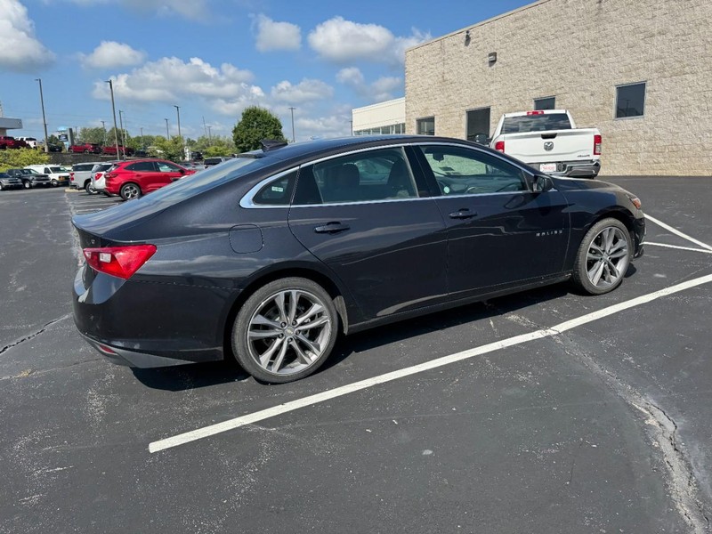 Chevrolet Malibu Vehicle Image 05