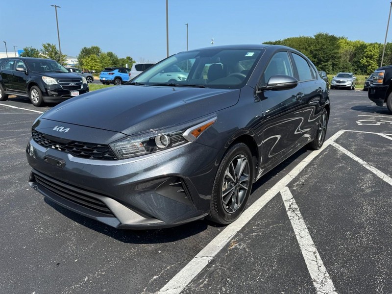 Kia Forte Vehicle Image 08