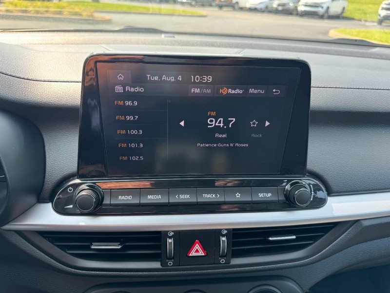 Kia Forte Vehicle Image 19