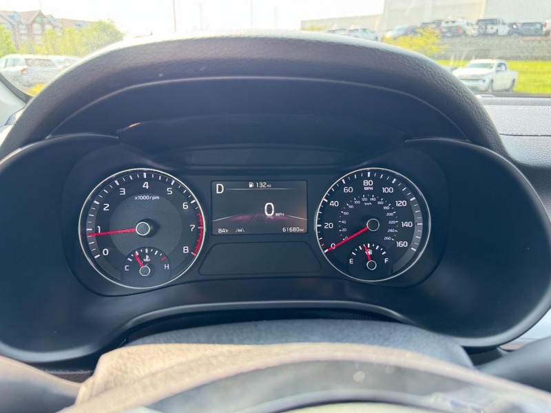 Kia Forte Vehicle Image 21
