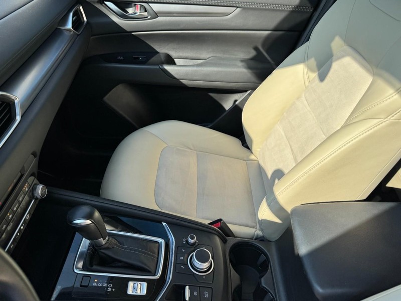 Mazda CX-5 Vehicle Image 13