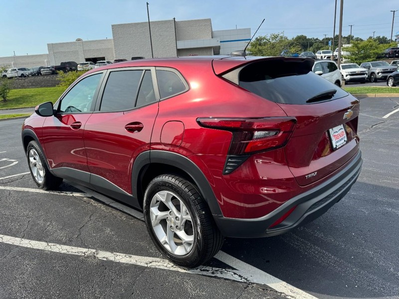 Chevrolet Trax Vehicle Image 05