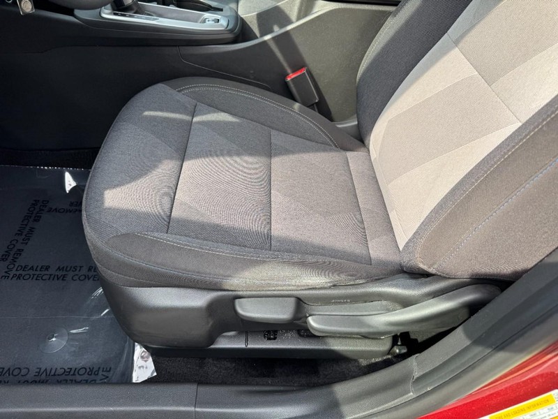 Chevrolet Trax Vehicle Image 14