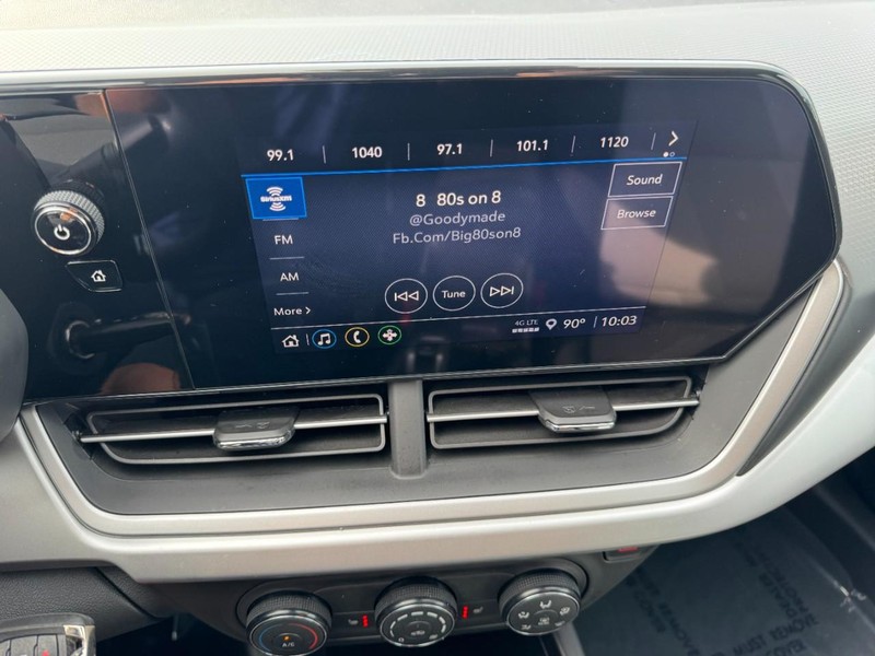 Chevrolet Trax Vehicle Image 19