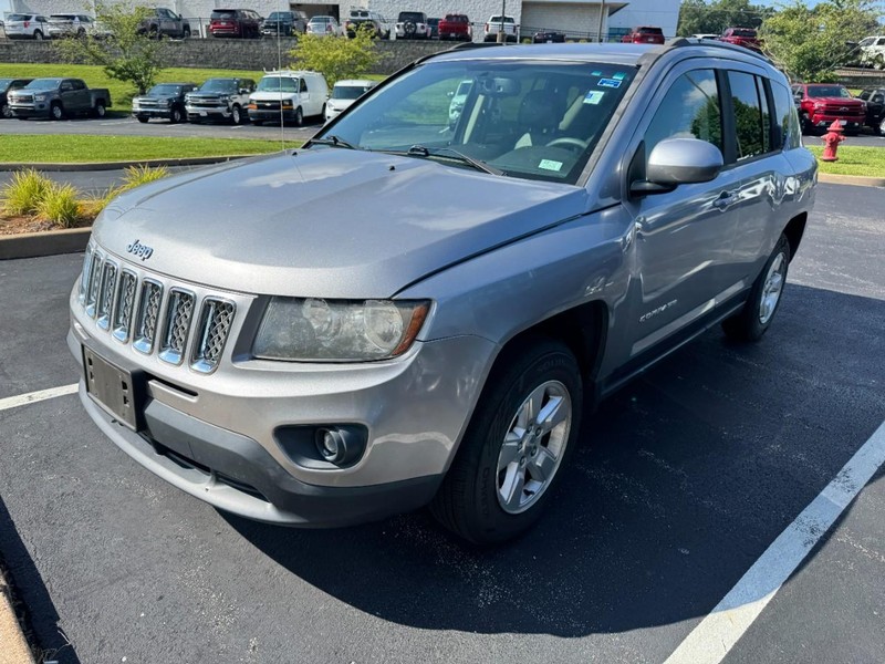 Jeep Compass Vehicle Image 04