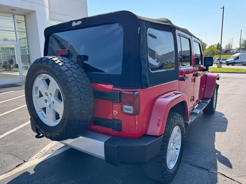 Jeep Wrangler Unlimited Vehicle Image 03