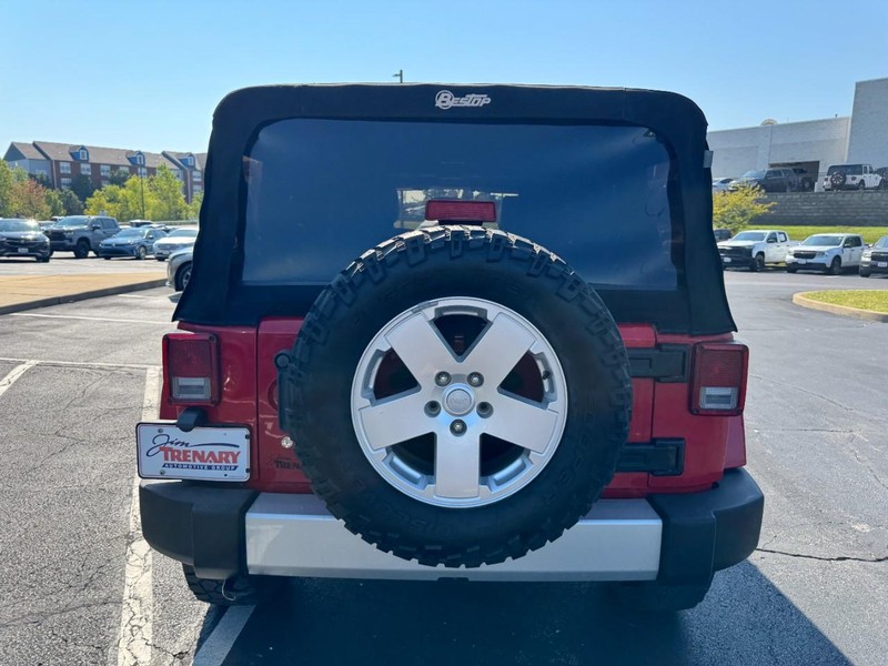 Jeep Wrangler Unlimited Vehicle Image 04