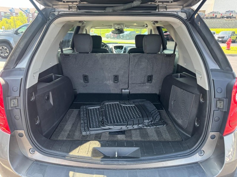 Chevrolet Equinox Vehicle Image 06