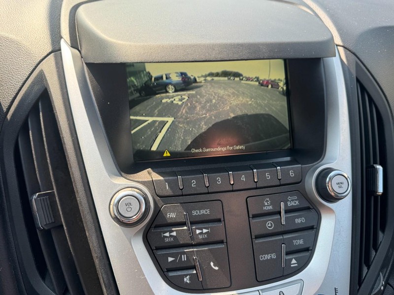 Chevrolet Equinox Vehicle Image 20
