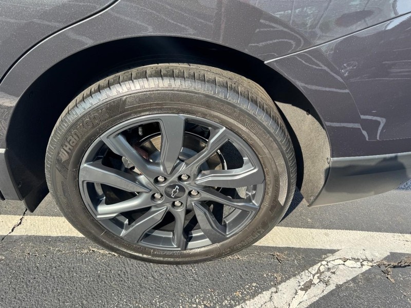 Chevrolet Equinox Vehicle Full-screen Gallery Image 07