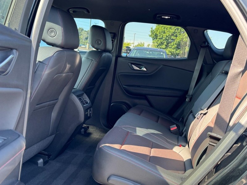 Chevrolet Blazer Vehicle Image 10