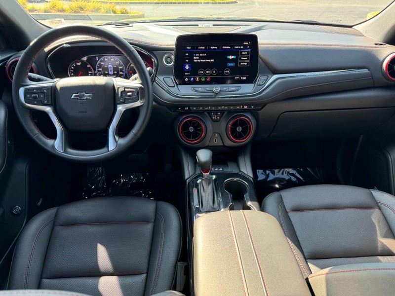 Chevrolet Blazer Vehicle Image 11