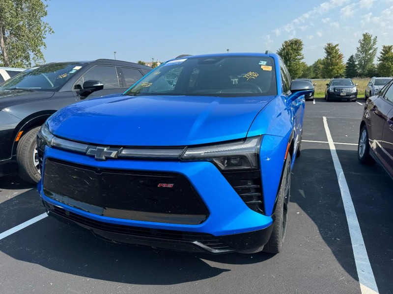 Chevrolet Blazer EV Vehicle Full-screen Gallery Image 03