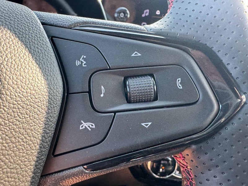 Chevrolet Trax Vehicle Image 12