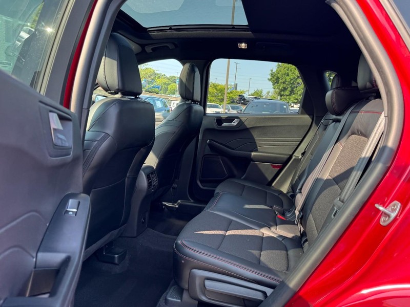 Ford Escape Vehicle Image 10