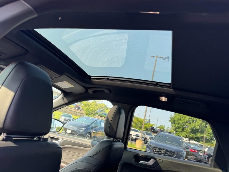 Ford Escape Vehicle Image 11
