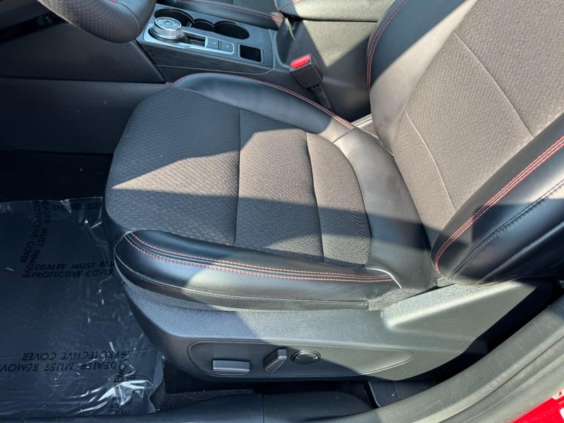 Ford Escape Vehicle Image 15