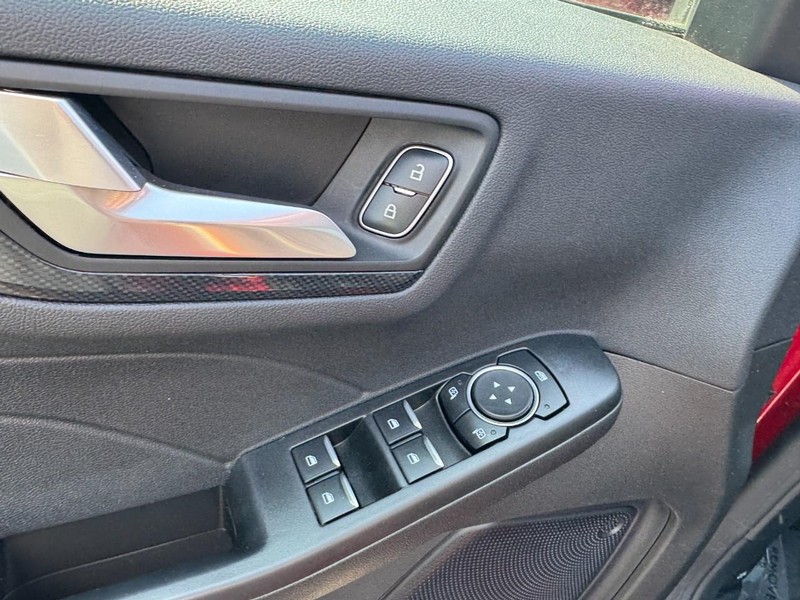 Ford Escape Vehicle Image 16