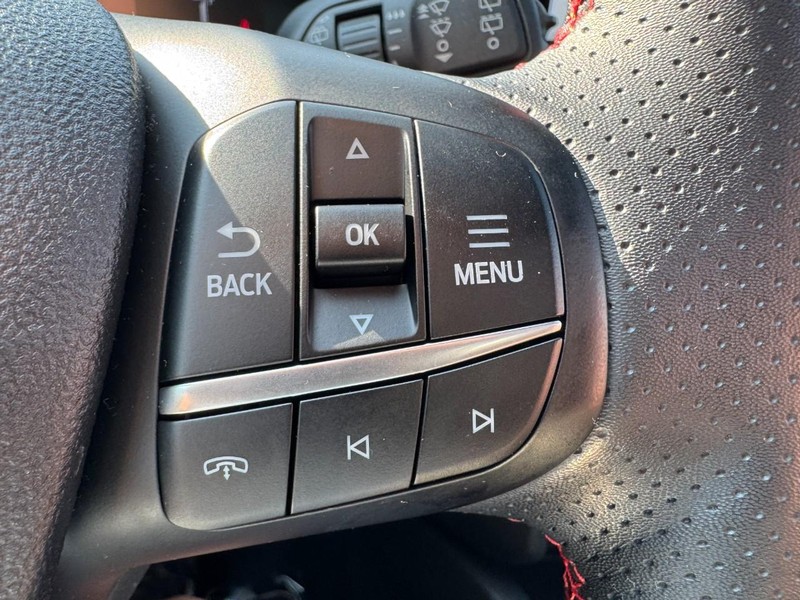 Ford Escape Vehicle Image 18