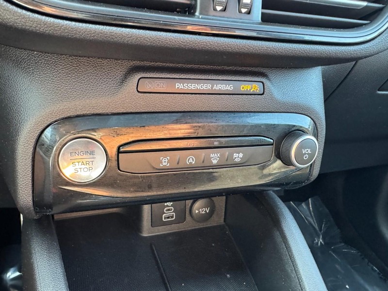 Ford Escape Vehicle Image 19