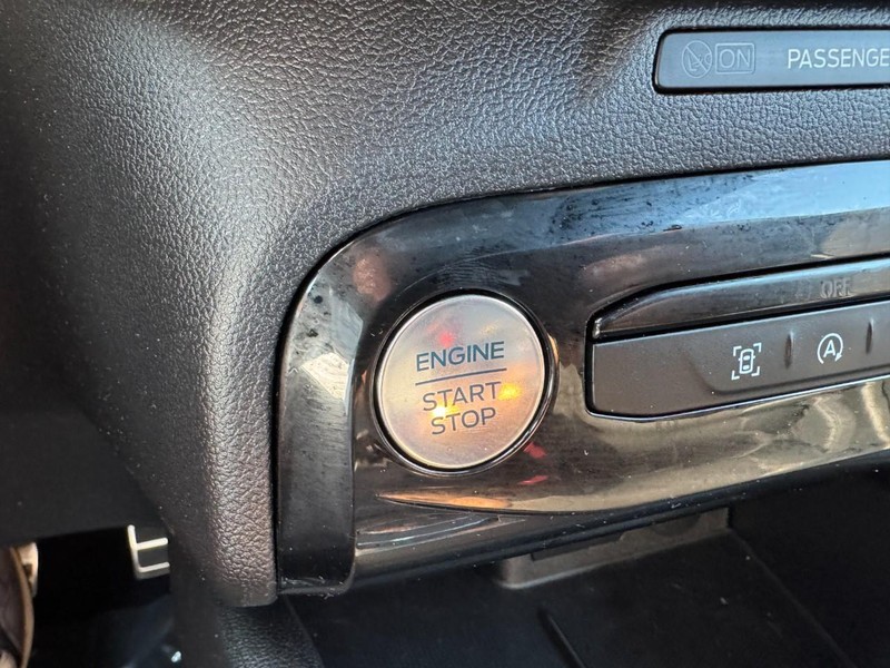 Ford Escape Vehicle Image 23