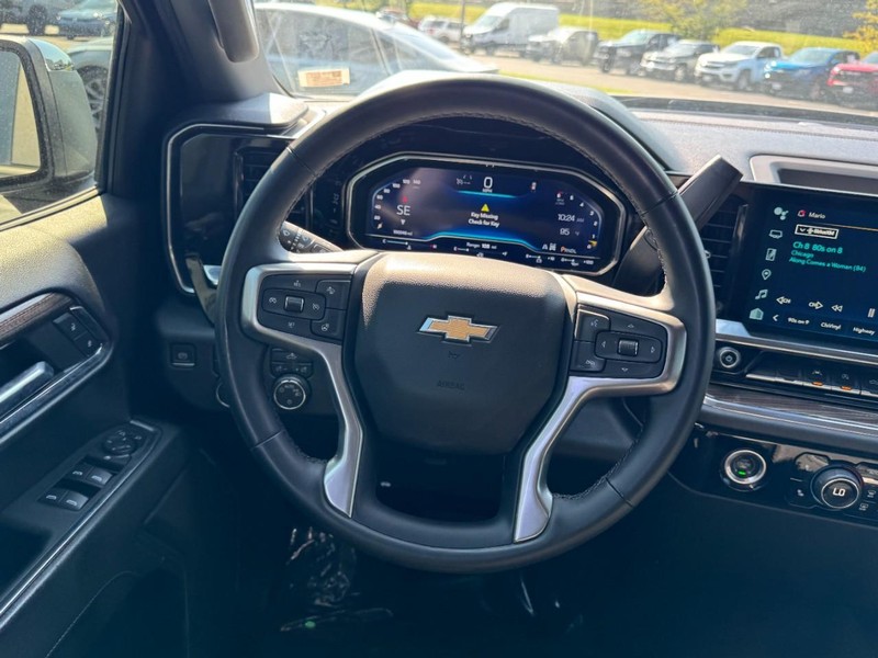 Chevrolet Silverado 1500 Vehicle Image 12
