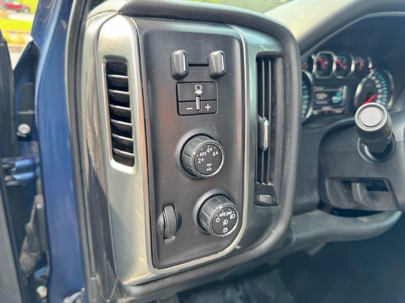 Chevrolet Silverado 1500 Vehicle Image 16