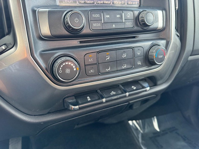 Chevrolet Silverado 1500 Vehicle Image 18