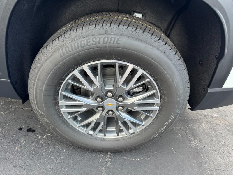 Chevrolet Traverse Vehicle Image 06