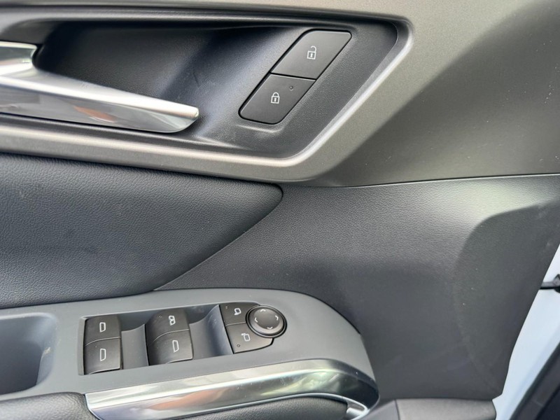 Chevrolet Traverse Vehicle Image 10