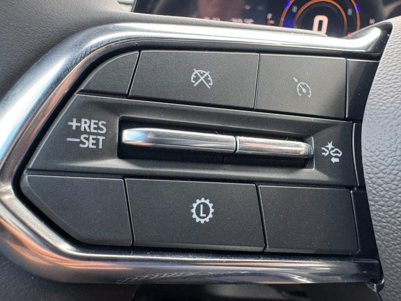 Chevrolet Traverse Vehicle Image 11