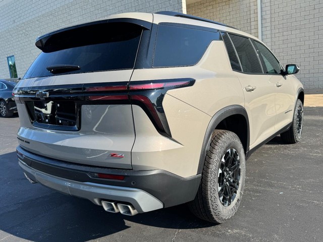 2027 Chevrolet Traverse Z71 - Photo 2