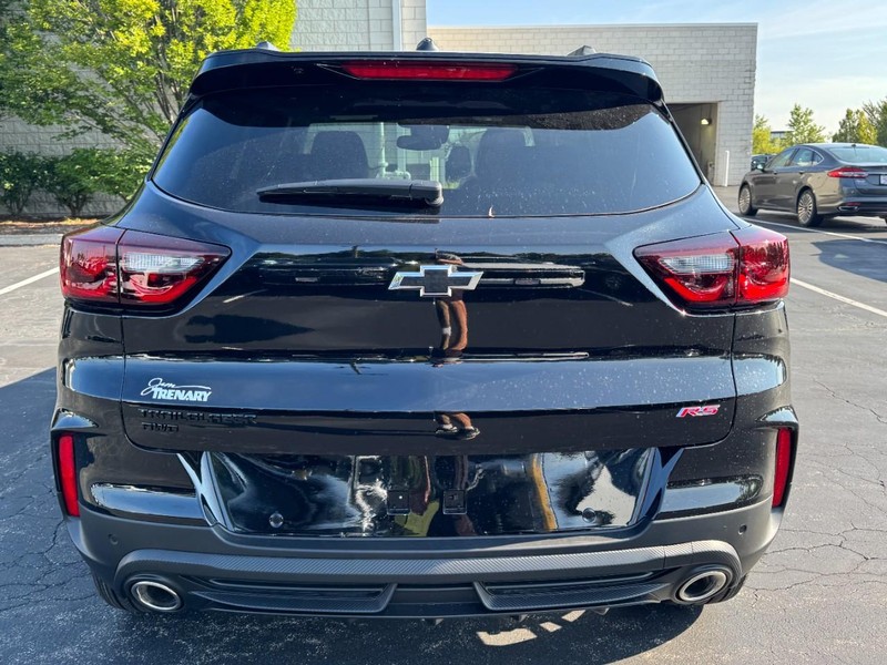 Chevrolet TrailBlazer Vehicle Image 04