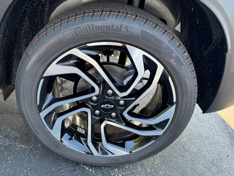 Chevrolet TrailBlazer Vehicle Image 06
