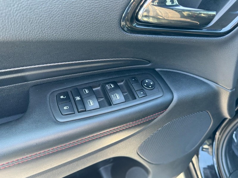 Dodge Durango Vehicle Image 15
