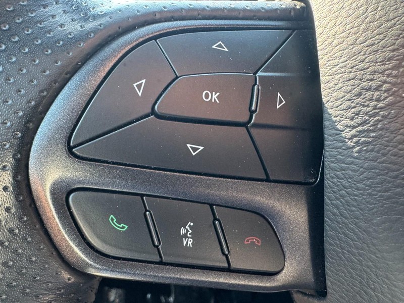 Dodge Durango Vehicle Image 16
