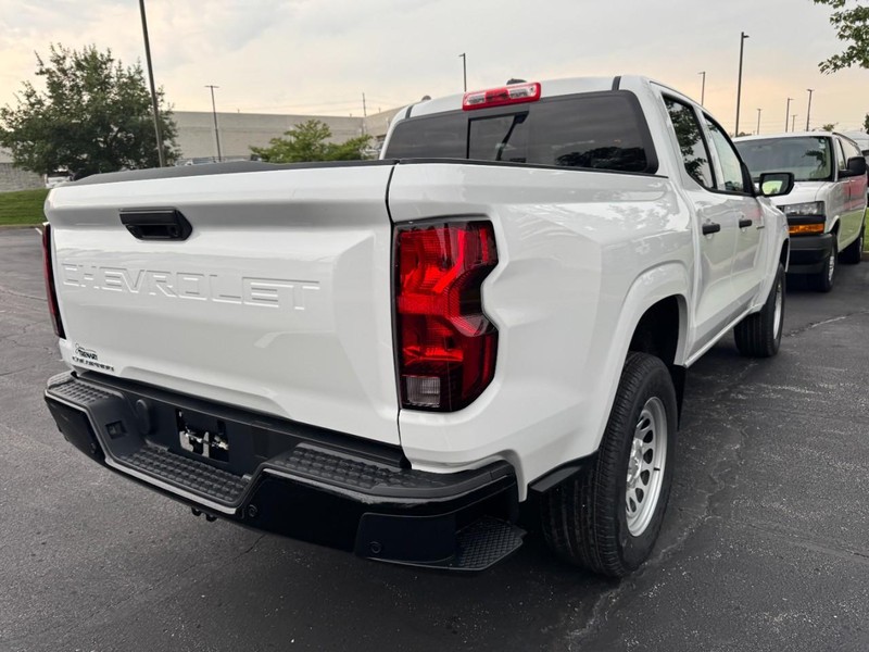 Chevrolet Colorado Vehicle Image 03